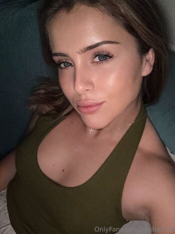 𝐸𝑀𝐼𝐿𝐼𝒜 / emiliallure nude photo #25