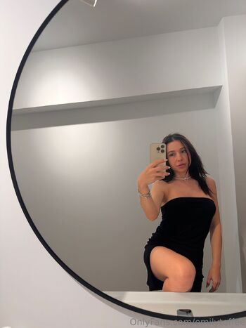 Emilly / emillytoffee nude photo #39