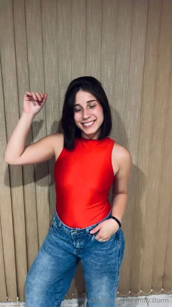 Emil / emily.storm nude photo #29