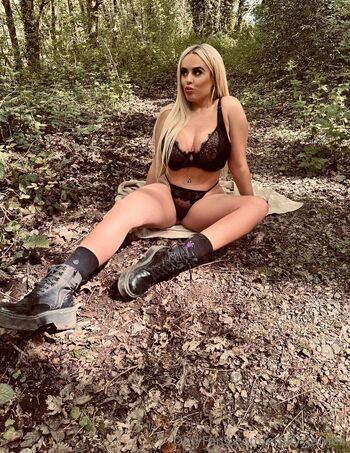 Emilywardfreepag / emily_louiseuk nude photo #3