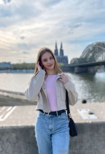 Emily Ray / emily_rrr nude photo #37
