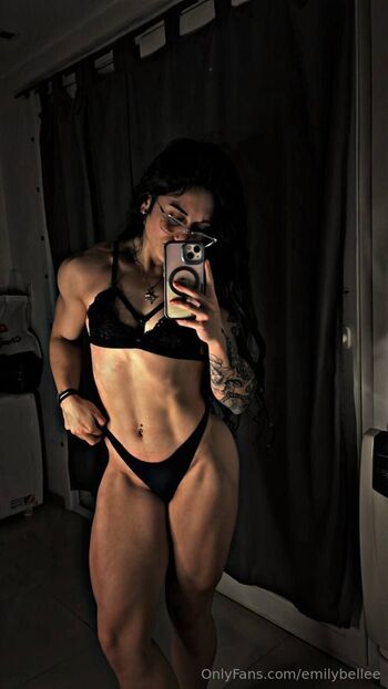 emilybelle / emilybellee nude photo #3