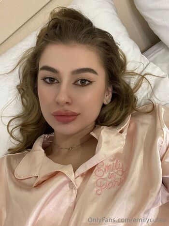 Emily Cute / emilycutee nude photo #30