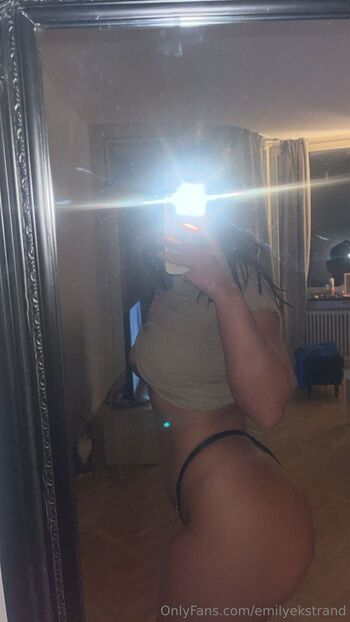 emilyekstran / emilyekstrand nude photo #16