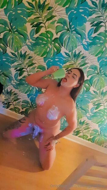 Emily FREE / emilygpukfree nude photo #12