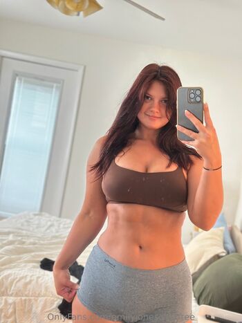 Emily Jone / emilyjoneschatfree nude photo #10