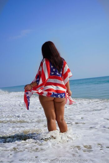 Emily Jone / emilyjoneschatfree nude photo #42