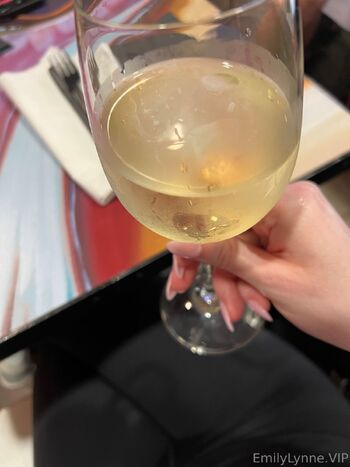 Emily Lynne / emilylynne nude photo #23