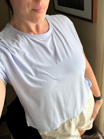 Emily Sequoia Fre / emilysequoiafree nude photo #5