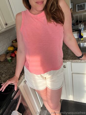 Emily Sequoia Fre / emilysequoiafree nude photo #18