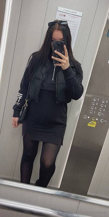 Emily Pregnant Love / emilyvibes nude photo #18