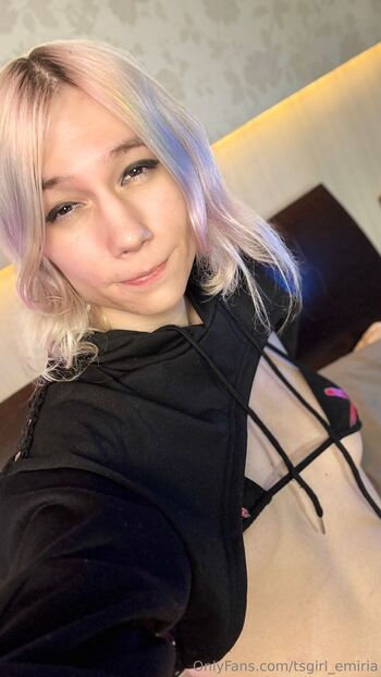 Emiri / emiria_lin nude photo #15