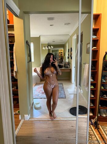 Emil / emjayplays nude photo #14