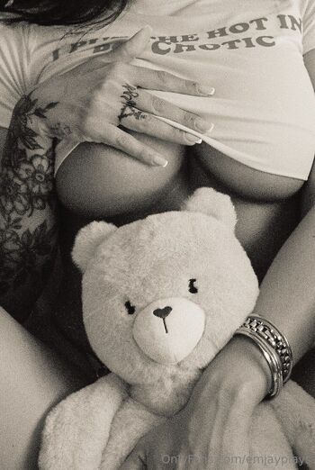 Emil / emjayplays nude photo #18