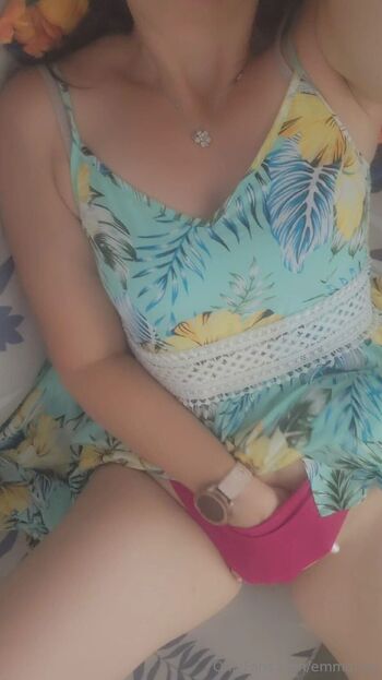 LaTigresse / emma.divine nude photo #10