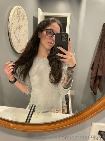 Emma and Iva / emma69ivan / xemmakattx nude photo #3