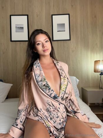 Emma / emma_55 nude photo #22