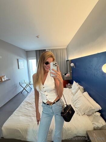 Emma / emma_for_love nude photo #4