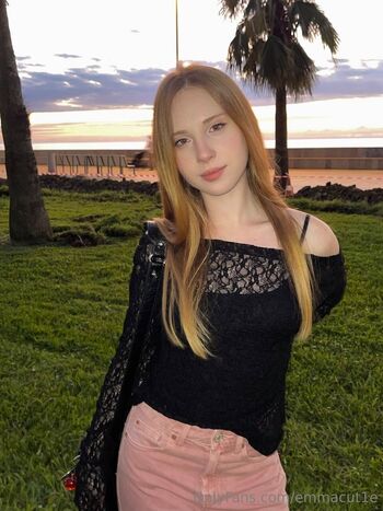 Emma the cutest girl on the OF / emmacut1e nude photo #4
