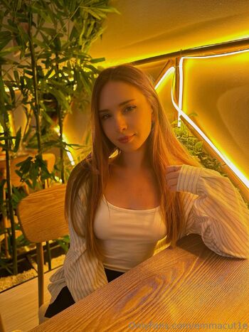 Emma the cutest girl on the OF / emmacut1e nude photo #9