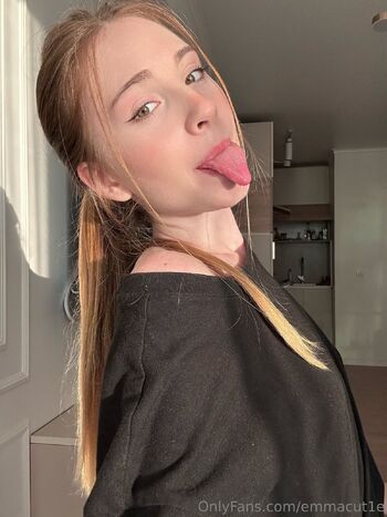Emma the cutest girl on the OF / emmacut1e nude photo #20