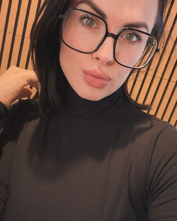 Emma / emmafischerr nude photo #19