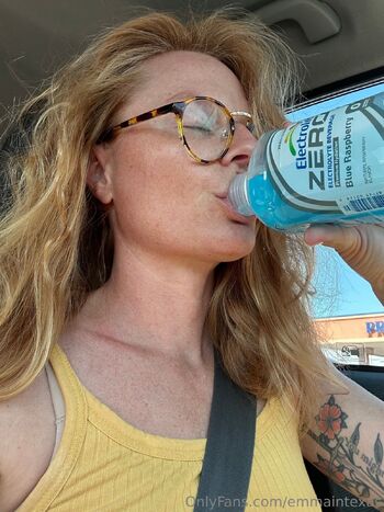 Texas Re / emmaintexas nude photo #2