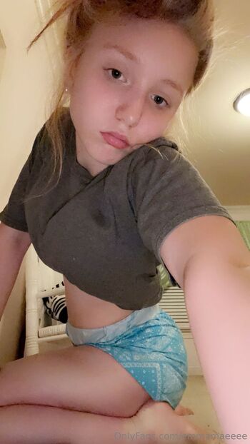 EmmaMa / emmamaeeee nude photo #32