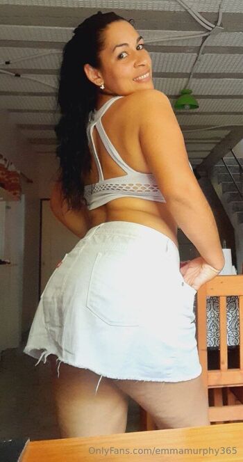 emm / emmamurphy365 nude photo #12