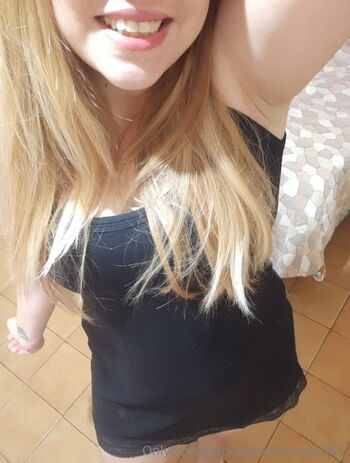 emm / emmamurphy365 nude photo #31