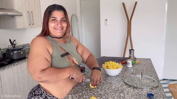 Emma Pear SSBBW Feede / emmapear / emmapearssbbw nude photo #6