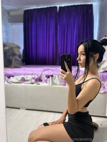 Emma / emmasnowie nude photo #26