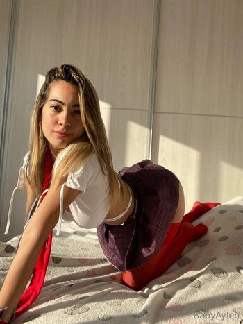 EMMA / emmaspussyy nude photo #22