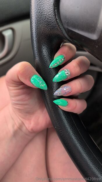 Emma Stone / emmastoned420free / emmastoned42o / emmastoned_420 nude photo #26