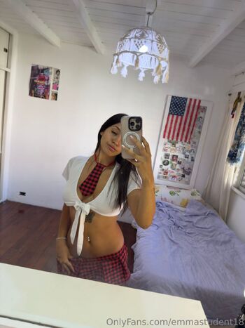 Emm / emmastudent18 nude photo #15