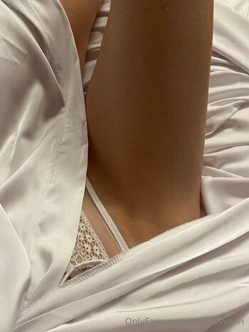 Emm / emmasvonn nude photo #5