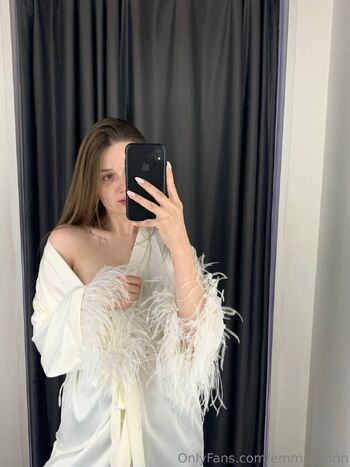 Emm / emmasvonn nude photo #12