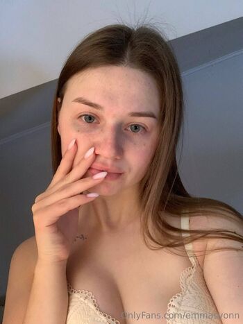 Emm / emmasvonn nude photo #14