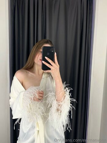 Emm / emmasvonn nude photo #26