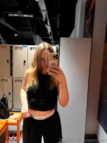 Emm / emmauzii nude photo #1