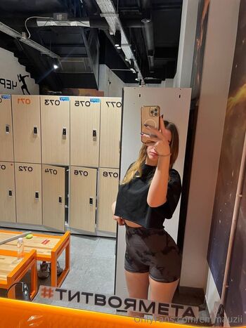 Emm / emmauzii nude photo #7