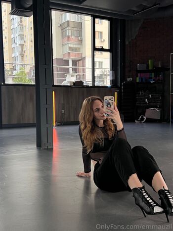 Emm / emmauzii nude photo #22