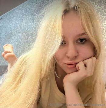 Emmeline / emmelineeeee nude photo #30