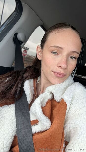 Emmie Gusher / emmiejohnson nude photo #3