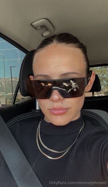 Emmie Gusher / emmiejohnson nude photo #4