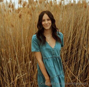 Emmie Gusher / emmiejohnson nude photo #8