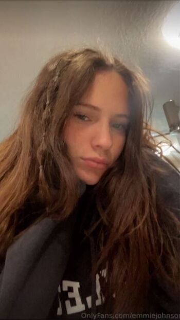 Emmie Gusher / emmiejohnson nude photo #14
