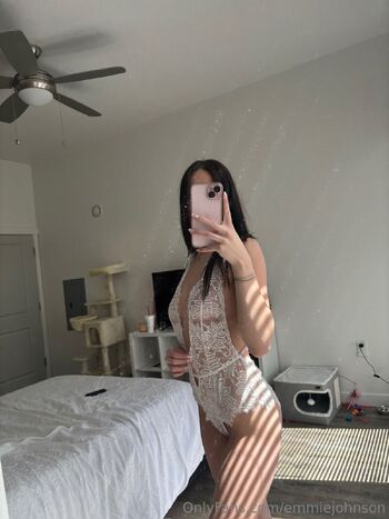 Emmie Gusher / emmiejohnson nude photo #25