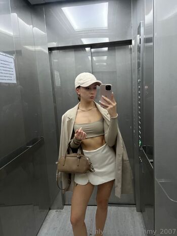 Emmy / emmy_2007 nude photo #5