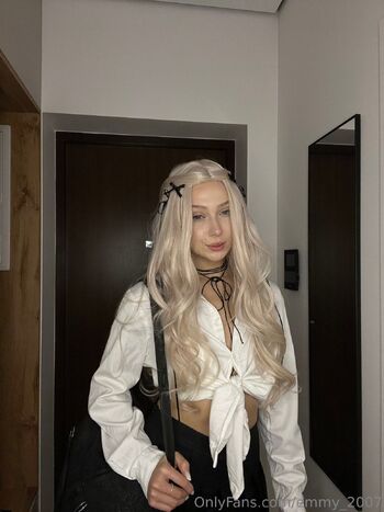 Emmy / emmy_2007 nude photo #14